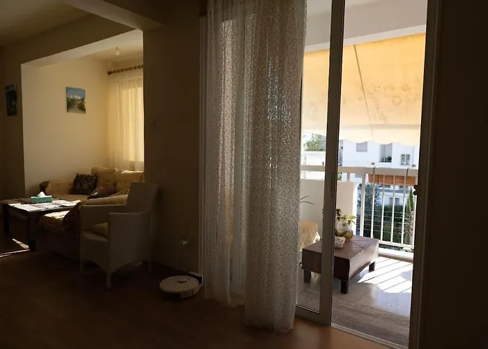 Апартаменты Spacious In Centre