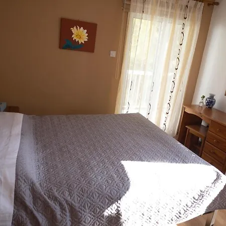 Spacious In Centre *